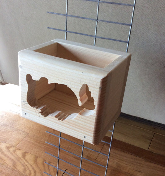 chinchilla hay feeder